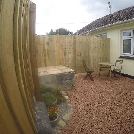 Flintways New Quay Exterior foto