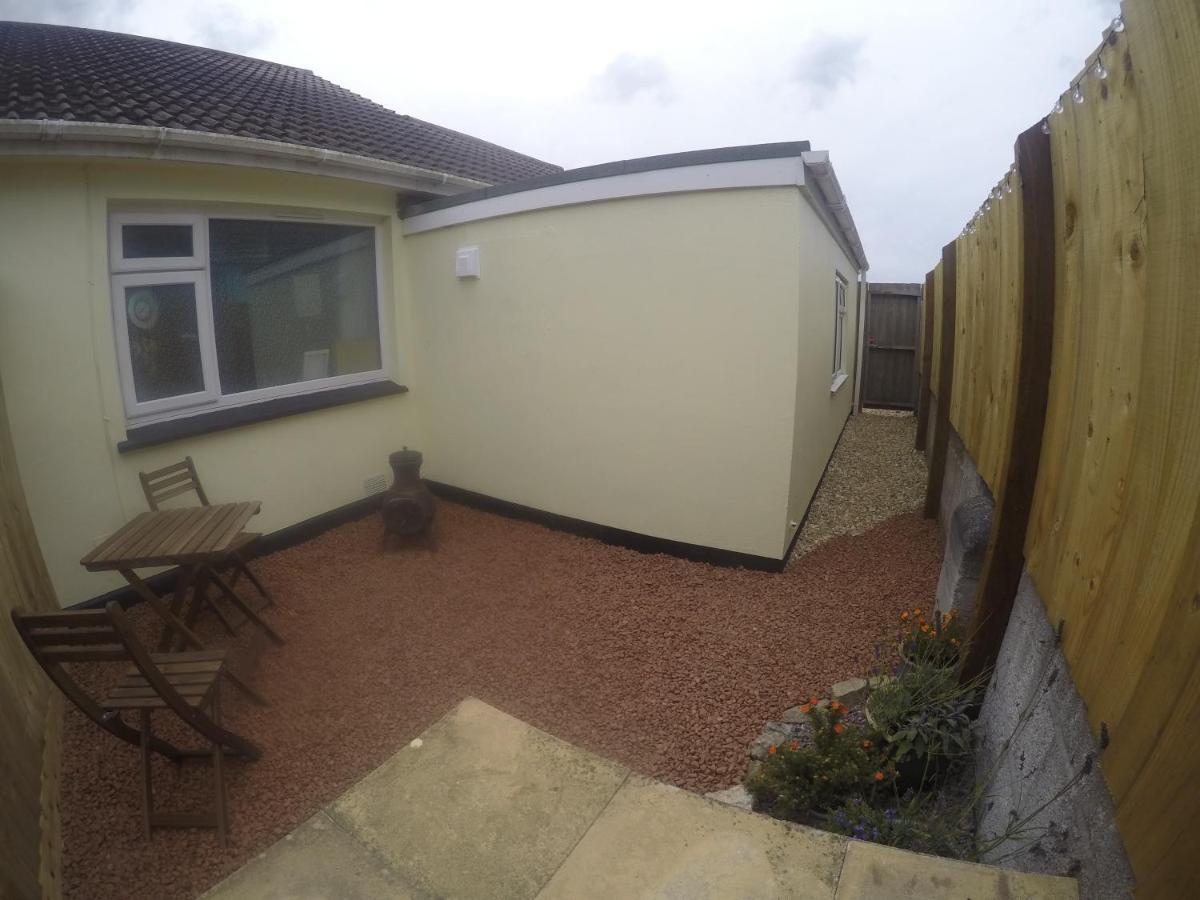Flintways New Quay Exterior foto